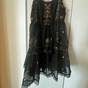 Super cute summer dress light and fun